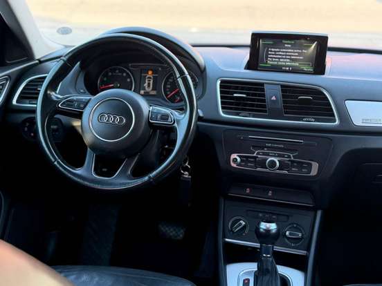 AUDI-Q3-2015