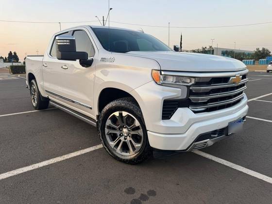 CHEVROLET SILVERADO 5.3 V8 GASOLINA 1500 HIGH COUNTRY 4X4 AUTOMÁTICO