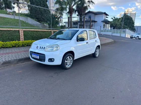 FIAT UNO 1.0 EVO VIVACE 8V FLEX 4P MANUAL