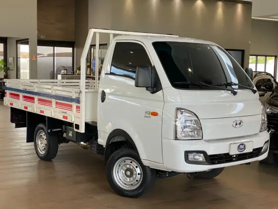 HYUNDAI HR 2.5 TURBO DIESEL CS 4WD MANUAL HYUNDAI HR 2.5 TURBO DIESEL CS 4WD MANUAL