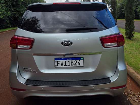 KIA-CARNIVAL-3.3 EX V6 24V GASOLINA 4P AUTOMATICO KIA-CARNIVAL-2016