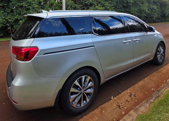 KIA-CARNIVAL-2016