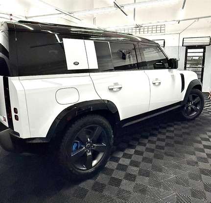 LAND ROVER-DEFENDER-2023