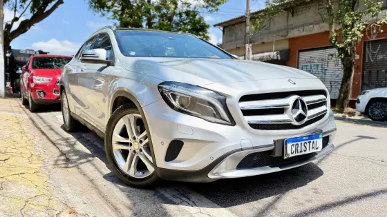 MERCEDES-BENZ GLA 200 1.6 CGI ADVANCE 16V TURBO GASOLINA 4P AUTOMÁTICO