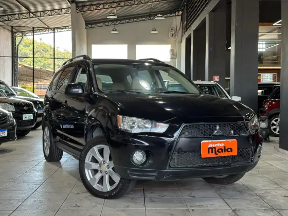 MITSUBISHI OUTLANDER 3.0 4X4 V6 24V GASOLINA 4P AUTOMÁTICO MITSUBISHI OUTLANDER 3.0 4X4 V6 24V GASOLINA 4P AUTOMÁTICO