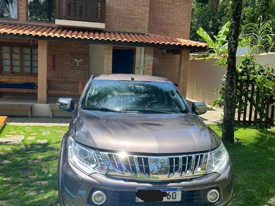 MITSUBISHI-L200 TRITON-2.4 16V TURBO DIESEL SPORT HPE TOP CD 4P 4X4 AUTOMÁTICO MITSUBISHI-L200 TRITON-2016