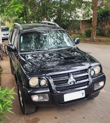 MITSUBISHI-PAJERO-2.5 HD 4X4 8V TURBO INTERCOOLER DIESEL 4P MANUAL MITSUBISHI-PAJERO-2010