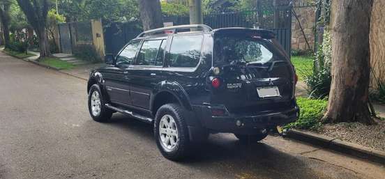 MITSUBISHI-PAJERO-2.5 HD 4X4 8V TURBO INTERCOOLER DIESEL 4P MANUAL MITSUBISHI-PAJERO-2010