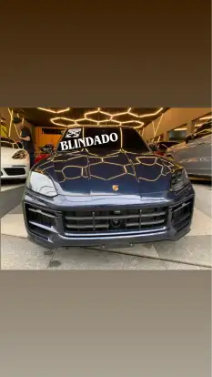 PORSCHE-CAYENNE-2025