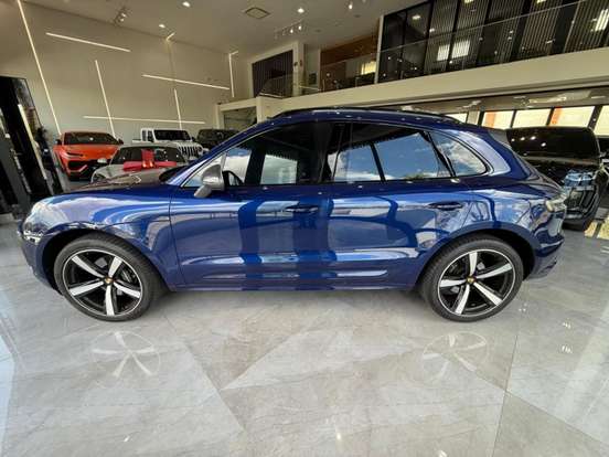 PORSCHE-MACAN-2022