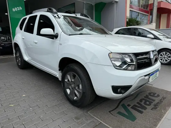 RENAULT DUSTER 2.0 DYNAMIQUE 4X2 16V FLEX 4P AUTOMÁTICO