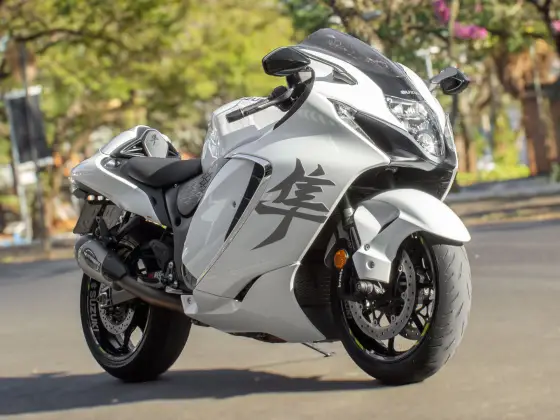 SUZUKI HAYABUSA GSX1300RA 