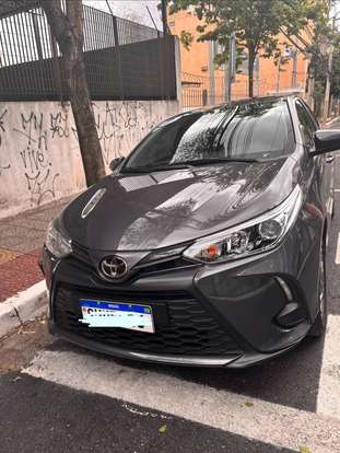 TOYOTA-YARIS-2024