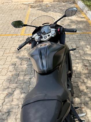 TRIUMPH DAYTONA 660 