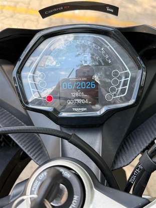 TRIUMPH-DAYTONA 660-2025