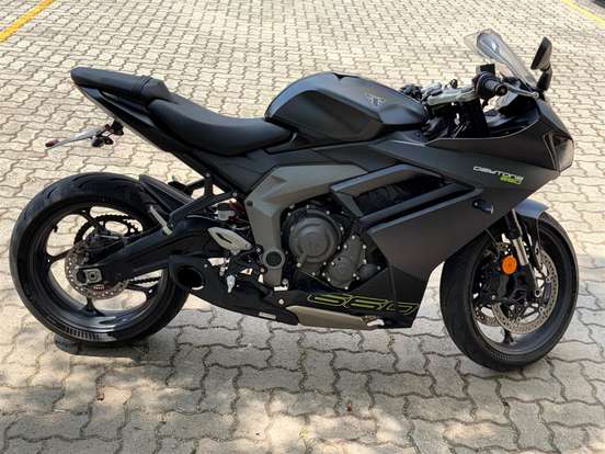 TRIUMPH-DAYTONA 660 TRIUMPH-DAYTONA 660-2025