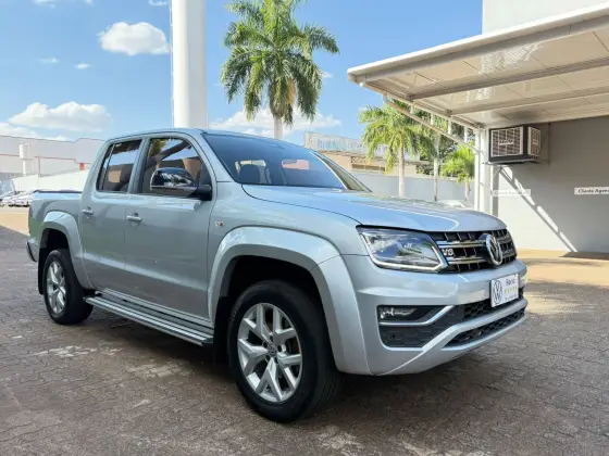 VOLKSWAGEN AMAROK 3.0 V6 TDI DIESEL HIGHLINE CD 4MOTION AUTOMÁTICO