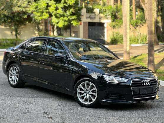 AUDI A4 2.0 TFSI ATTRACTION GASOLINA 4P S TRONIC