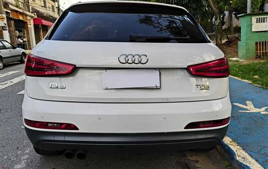 AUDI-Q3-2015