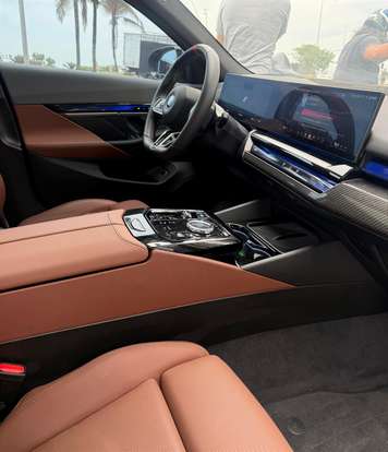 BMW-i5-2023
