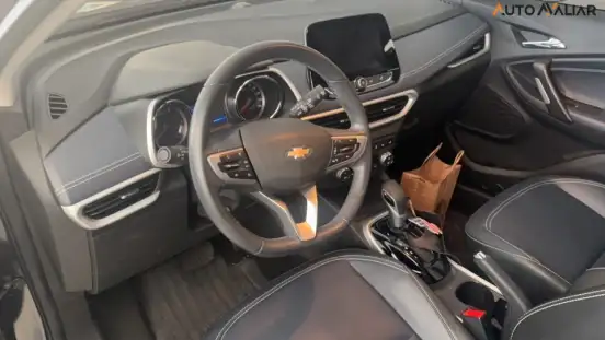 CHEVROLET-TRACKER-2023