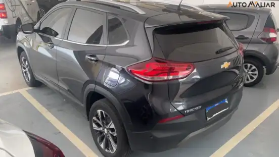 CHEVROLET-TRACKER-2023