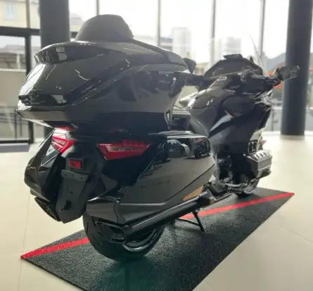 HONDA-GL 1800 GOLD WING TOUR-2023