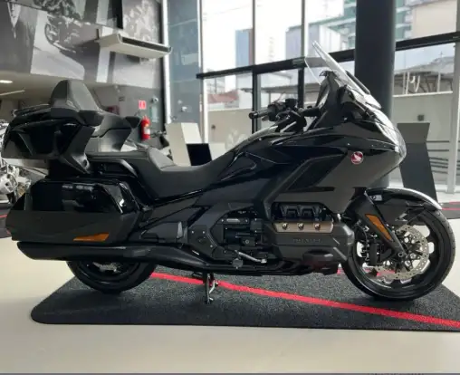 HONDA-GL 1800 GOLD WING TOUR-2023