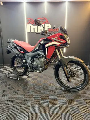 HONDA XRE 300 SAHARA RALLY 