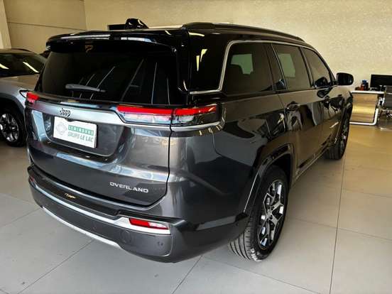 JEEP-COMMANDER-2022