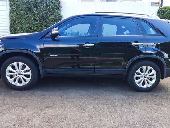 KIA-SORENTO-2.4 16V GASOLINA EX AUTOMÁTICO KIA-SORENTO-2014