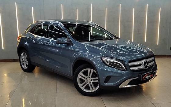 MERCEDES-BENZ GLA 200 1.6 CGI VISION 16V TURBO FLEX 4P AUTOMÁTICO