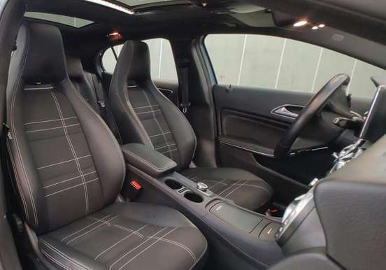 MERCEDES-BENZ-GLA 200-2015
