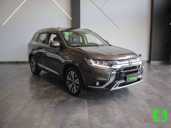 MITSUBISHI OUTLANDER 2.2 MIVEC DI-D DIESEL HPE-S AWD AUTOMÁTICO