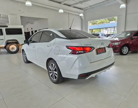 NISSAN-VERSA-2024
