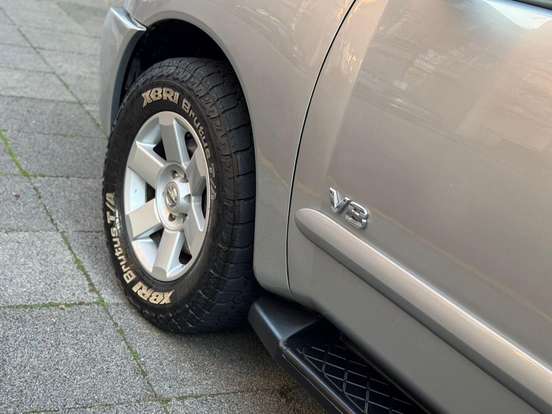 NISSAN-ARMADA-2006