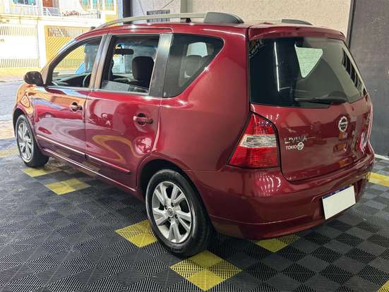 NISSAN-LIVINA-2014