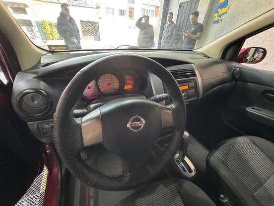 NISSAN-LIVINA-2014