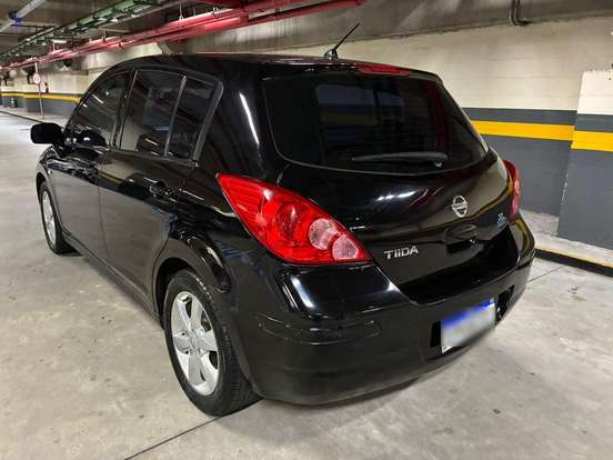 NISSAN-TIIDA-1.8 SL 16V FLEX 4P AUTOMÁTICO NISSAN-TIIDA-2010
