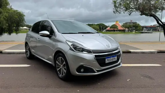 PEUGEOT 208 1.6 GRIFFE 16V FLEX 4P AUTOMÁTICO