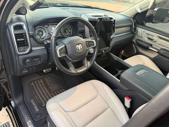 RAM-1500-5.7 V8 GASOLINA REBEL CD 4X4 AUTOMÁTICO RAM-1500-2022
