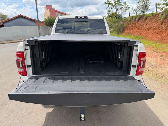 RAM-2500-6.7 I6 TURBO DIESEL LARAMIE CD 4X4 AUTOMÁTICO RAM-2500-2024