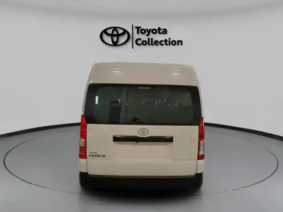 TOYOTA-HIACE-2025