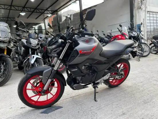 YAMAHA-FZ15 FAZER CONNECTED ABS-2025