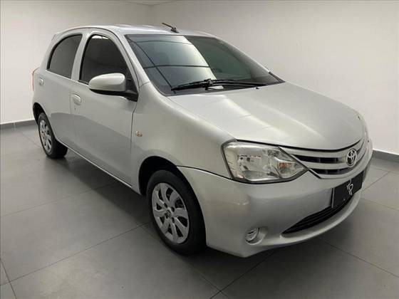 TOYOTA ETIOS 1.3 X 16V FLEX 4P MANUAL