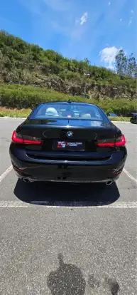 BMW-320i-2021