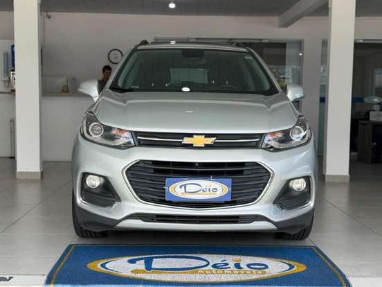 CHEVROLET-TRACKER-2018
