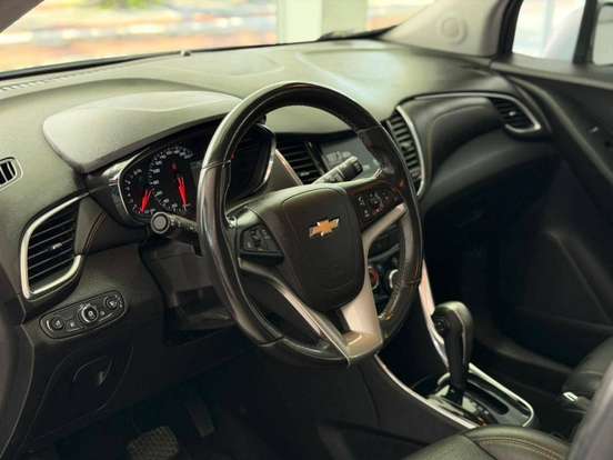 CHEVROLET-TRACKER-2018