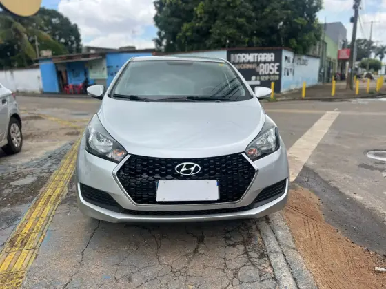 HYUNDAI HB20S 1.0 COMFORT PLUS 12V FLEX 4P MANUAL HYUNDAI HB20S 1.0 COMFORT PLUS 12V FLEX 4P MANUAL