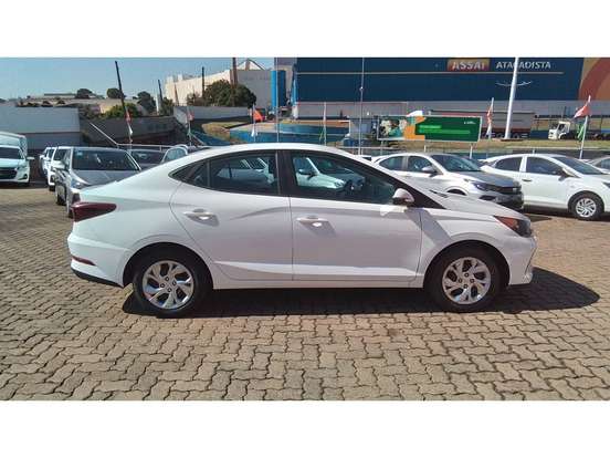 HYUNDAI-HB20S-2023